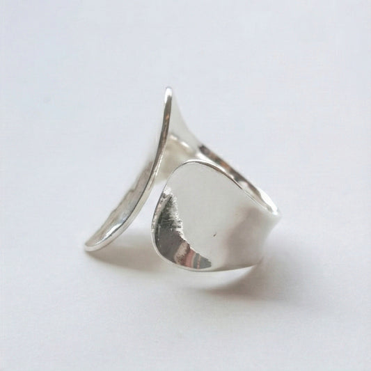 Sculptural Fluid Open Ring