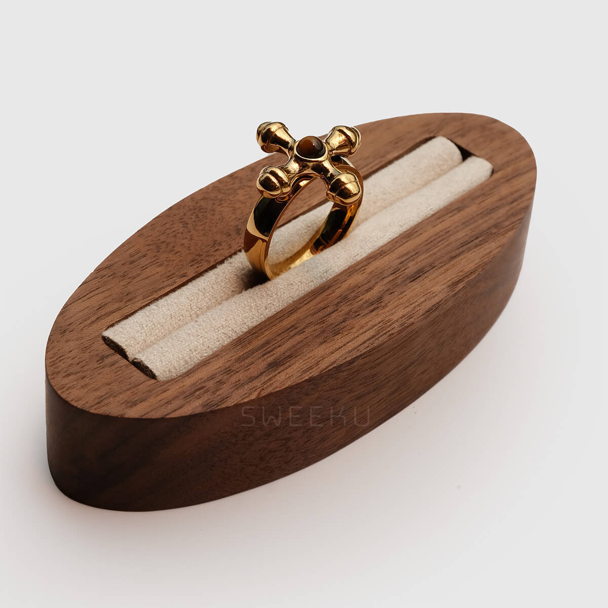 Emblem Cross Ring