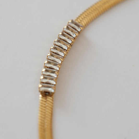 Silent Edge Necklace