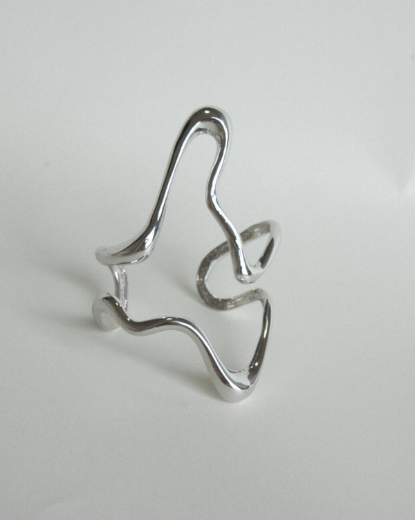 Irregular wavy statement bangle