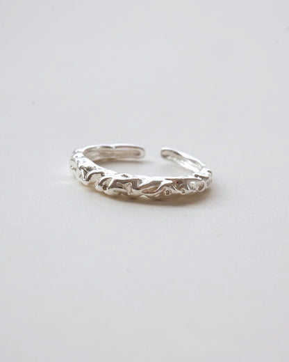 Fluid & Sculptural Adjustable Ring