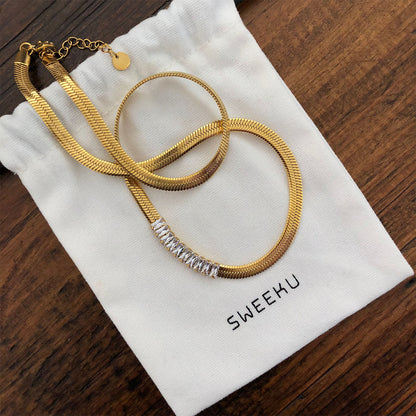Silent Edge Necklace
