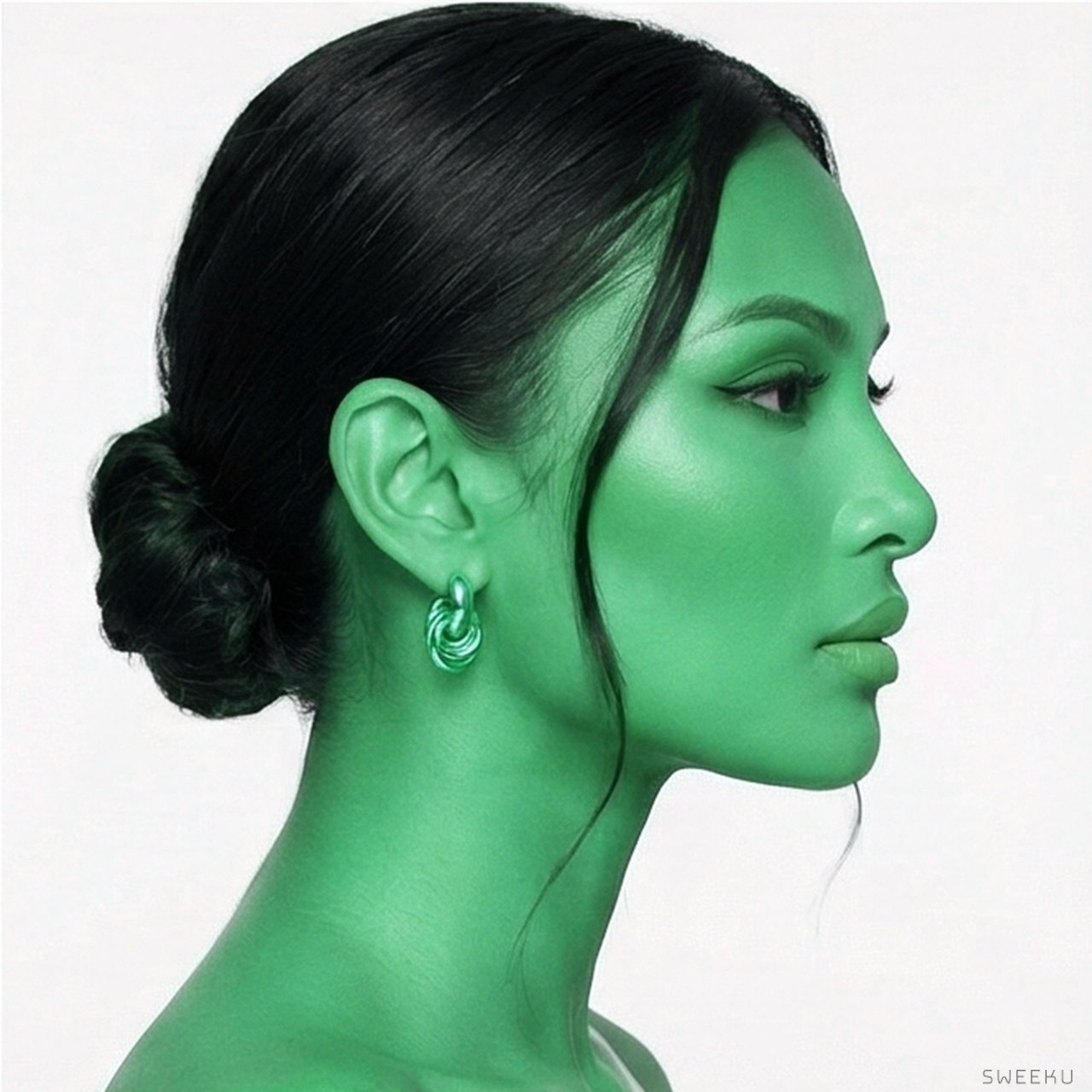 Voluminous Triple Knot Gold Studs