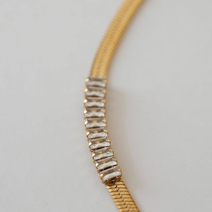 Silent Edge Necklace