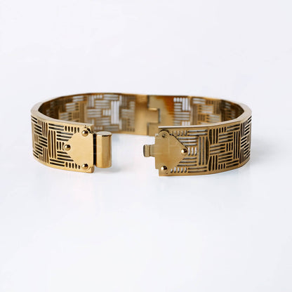Labyrinth Architectural Bangle
